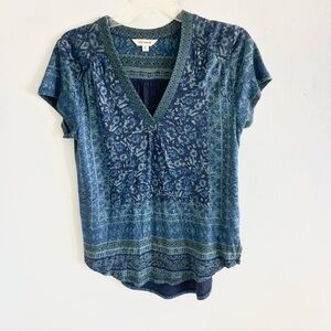 Lucky Brand Blue and Green Patterned Blouse V Neck M